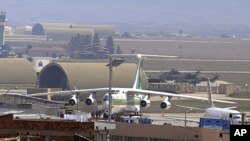 An Iranian airplane, which was forced to land, sits at the tarmac at Diyarbakir airport, southeastern Turkey, March 16, 2011 (file photo).