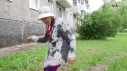 82-ամյա ռուսաստանցի տատիկն իր ամենօրյա աշխատանքը կատարում է պարելով