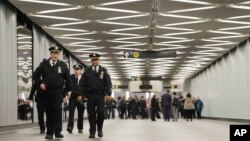 El nuevo centro de transporte Fulton Center se comunica con el World Trade Center por un túnel.