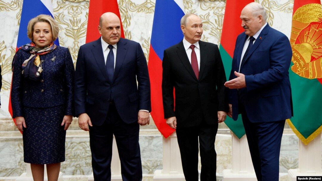Рускиот и белорускиот претседател се фотографираат за време на состанокот на Русија и Белорусија во Минск (6 декември 2024 г.)