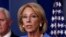 Tư liệu- Bộ trưởng Giáo dục Mỹ Betsy DeVos phát biểu tại Phòng Báo chí James Brady ngày 27/3/2020, ở Washington.