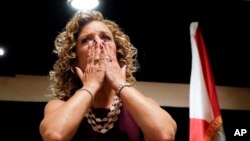 Según el director del comité demócrata de Carolina del Sur, la decisión de Debbie Wasserman Schultz es lo mejor para mantener la unidad en el partido.