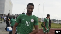 John Mikel Obi s'entraîne pour un match contre le cameroun, Nigeria le 31 aout 2017