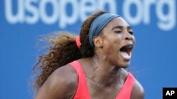 Serena Williams celebra su último punto contra Victoria Azarenka, de Biolorusia, a la que derrotó en la final del Abierto de Estados Unidos.
