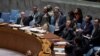 Anggota Dewan Keamanan PBB memberikan suaranya dalam pertemuan yang membahas konflik Israel-Hamas di markass PBB di New York, pada 25 Oktober 2023. (Foto: Reuters/David 'Dee' Delgado)