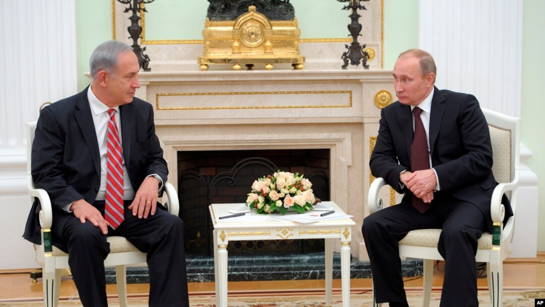 Tổng thống Nga Vladimir Putin (phải) và Thủ tướng Israel Benjamin Netanyahu hội đàm tại Moscow, Nga, 20/11/13