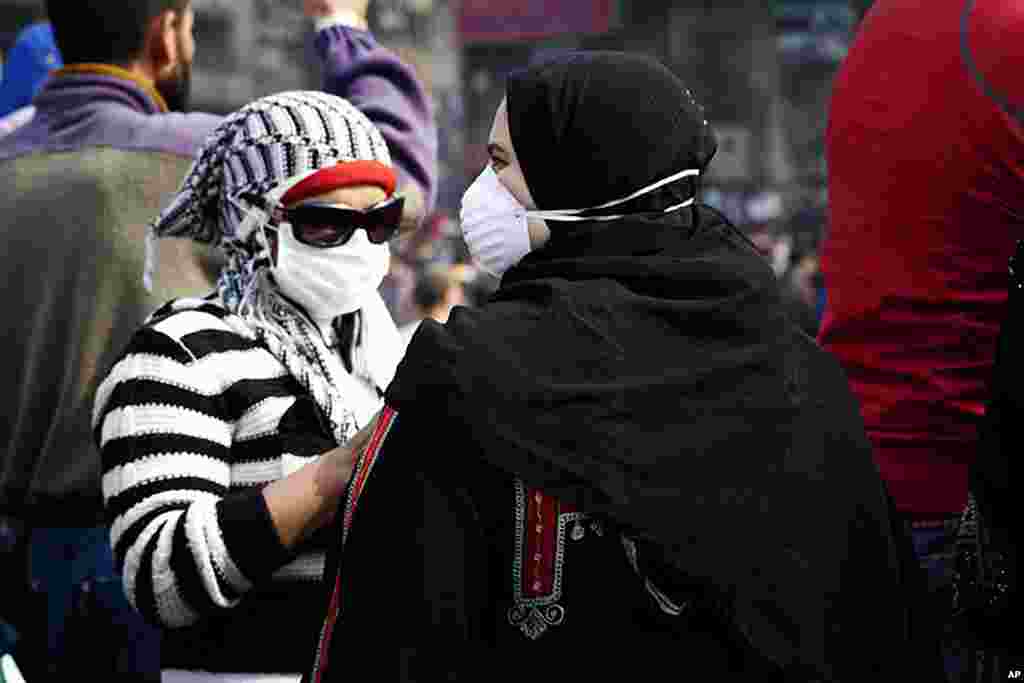 VOA - More female protesters were out on Tahrir Square than in the past two days, November 22, 2011. (Y. Weeks)