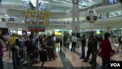 Pemerintah Afsel merenovasi total bandara internasional di Johannesburg yang kini mampu menampung 28 juta penumpang per tahun.