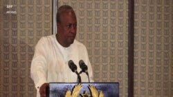 Ghana jamanakuntigi John Dramani Mahama ni Mali fanga ɲɛmɔgɔ Abdoulaye Maiga y’u ka cɛsiri jira kalamisa don Accra