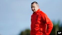 FILE - US coach Vlatko Andonovski stands on the field during a FIFA Women's World Cup team practice at Bay City Park in Auckland, New Zealand, July 23, 2023. Andonovski has resigned, according to a person familiar with the decision. 