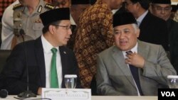 Menteri Agama Lukman Hakim Syaifuddin (kiri ) dan Ketua MUI Din Syamsuddin mengimbau ormas-ormas Islam untuk tidak melakukan sweeping dalam bulan Ramadan ini. 