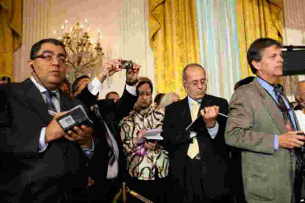 白宫记者听取联合声明(9月1日)