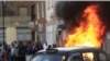 1 người chết ở London trong lúc bạo động lan sang các thành phố khác