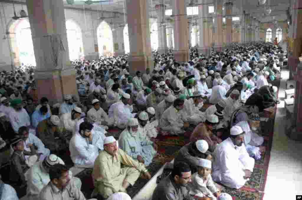 پاکستان میں عید کے اجتماعات