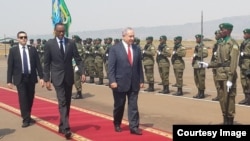 Minisitiri w'Intebe wa Isirayeli Benjamin Netanyahu yageze mu Rwanda nyuma yo gusura ibihugu bya Uganda na Kenya.