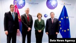 Predsednik Srbije Tomislav Nikolić, premijer Ivica Dačić i potpredsednik Vlade Aleksandar Vučić sa visokom predstavnicom Evropske unije Ketrin Ešton