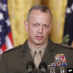 معذرت خواهی جان الن به خاطر هتک حرمت به قرآن