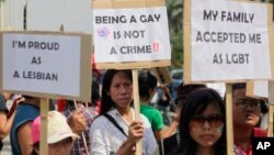 Salah satu demonstrasi di Jakarta menuntut persamaan hak bagi kaum LGBT.