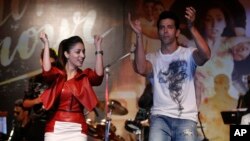  Hrithik Roshan da Yami Gautam 