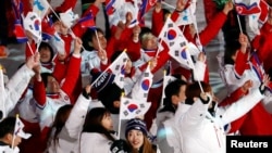 Vận động viên Nam-Bắc Hàn tại lễ bế mạc Thế vận hội Mùa đông ở Pyeongchang năm 2018.