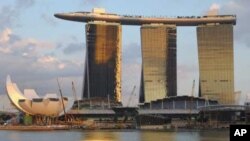 Singapore's new Marina Bay Sands resort (see more pictures below)