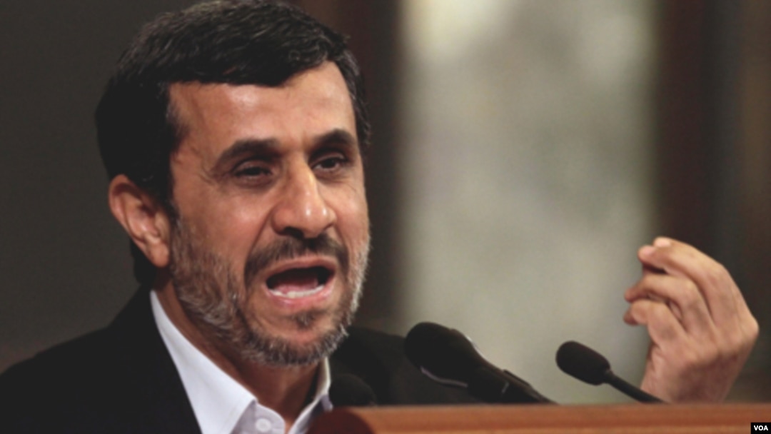 Presiden Iran Mahmoud Ahmadinejad mengatakan sanski Barat tidak akan menghentikan kemajuan ilmu dan teknologi di negaranya (foto: dok). 