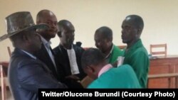 Emmanuel Nshimirimana, représentant dans la province de Muramvya de Paroles et actions pour le réveil des consciences et l'évolution des mentalités (Parcem) et deux de ses collaborateurs locaux, Aimé Constant Gatore et Marius Nizigiyimana, accompagnés de 