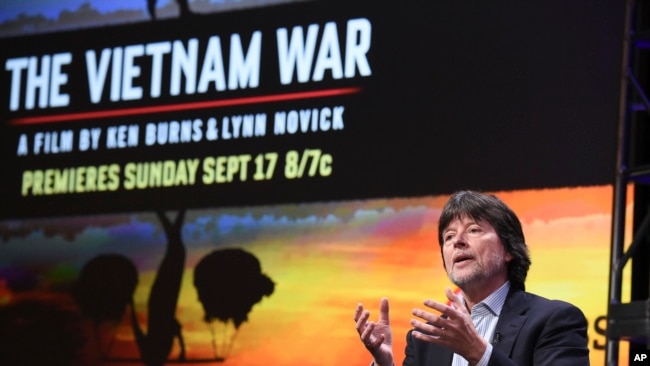 Đạo diễn Ken Burns tại một buổi giới thiệu về bộ phim "The Vietnam War" tại khách sạn Beverly Hilton ở Beverly Hills, California, hôm 30/7.