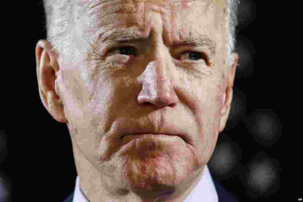 ဒီမိုကရက်ပါတီ သမ္မတလောင်းဖြစ်သွားတဲ့ Joe Biden ရဲ့မှတ်တမ်းဓာတ်ပုံများ။