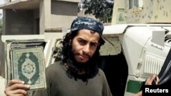 Abdelhamid Abaaoud,suuraa kana marsaa interneetii ISIS irraa keeyyate 
