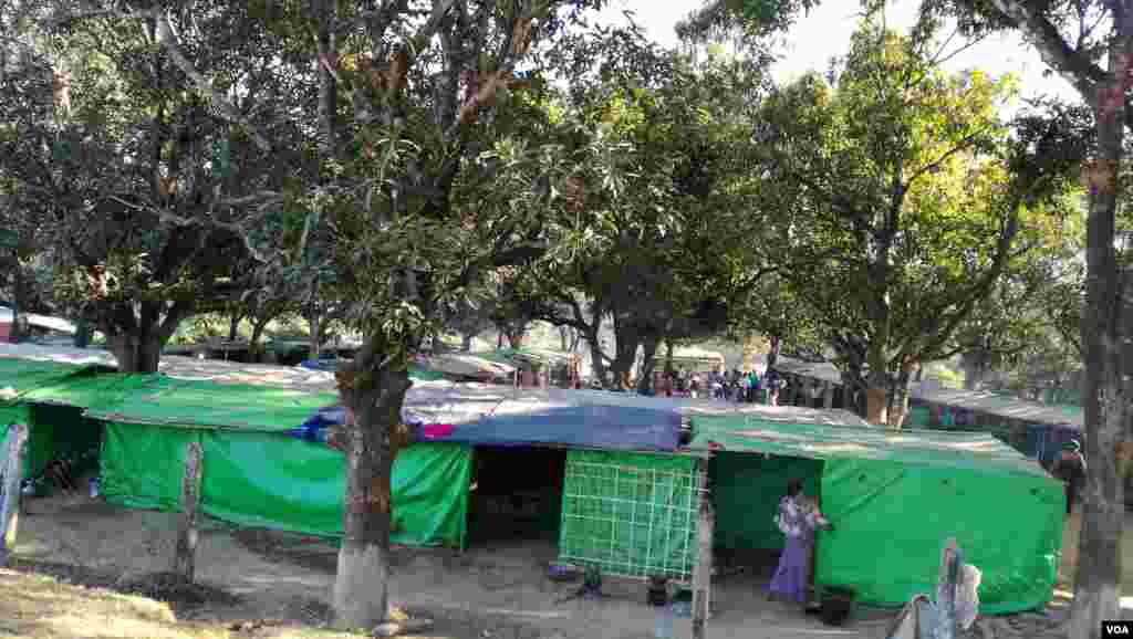 အထက်မြတ်လှဲ စစ်ရှောင်စခန်း မြင်ကွင်း