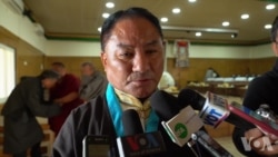 བོད་མི་མང་སྤྱི་འཐུས་པདྨ་འབྱུང་གནས་མཆོག་གིས་ཚོགས་གཙོའི་དམ་བཅའ་བཞེས་པ།