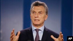 Los investigadores buscan ahora determinar cuál era el fin de esos mensajes, según afirmaron desde la Policía Metropolitana.