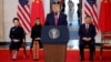 美国总统唐纳德·特朗普在为中国国家主席习近平举行的欢迎仪式上讲话，习近平在仪式上宣布，未来五年邀请10万美国年轻人到中国学习交流。(2026年9月24日)