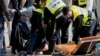 흉기 휘두른 팔레스타인인 2 명, 이스라엘 경찰 총에 사망 