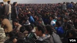 지난 9일 티베트 렙콩 마을에서 일어난 반중국 시위. (자료사진)