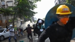 ရန်ကုန်ဆန္ဒပြမှုများ အကြမ်းဖက်ဖြိုခွဲခံရ၊ လမ်းပေါ်ထွက်သူတချို့ ဖမ်းဆီးခံရ