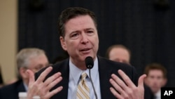 រូបឯកសារ៖ លោក James Comey អតីត​ប្រធាន​ស៊ើប​អង្កេត​សហព័ន្ធដែល​ត្រូវ​បាន​លោកប្រធានាធិបតី ដូណាល់ ត្រាំ ដក់​ចេញ​ពីតំណែង។