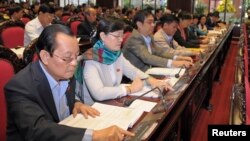 Vietnam National Assembly vote on Constitution passage 2