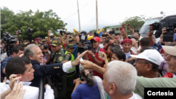 El secretario general de la OEA, Luis Almagro, visita frontera Colombia-Venezuela para tratar de hallar soluciones a la crisis de los migrantes venezolanos.