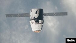 Prvu privatnu svemirsku kapsulu Dragon sagradila je američka firma Spejs eks