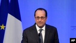 French President Francois Hollande delivers his speech at the opening of the Mideast peace conference in Paris, Sunday, Jan. 15, 2017. 