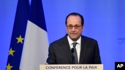 Le président français François Hollande, Paris, dimanche 15 janvier 2017