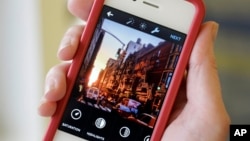 When you remove a photo from your cell phone, it may not be gone for good. 