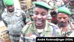 Colonel Hamit Hissein, commandant de la garde forestière et faunique à N’Djamena, le 26 août 2019. (VOA/André Kodmadjingar).