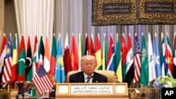 Prezident Donald Tramp Riyod shahrida Arab-Islom-Amerika sammitida qatnashmoqda, Saudiya Arabistoni, 21-may, 2017-yil