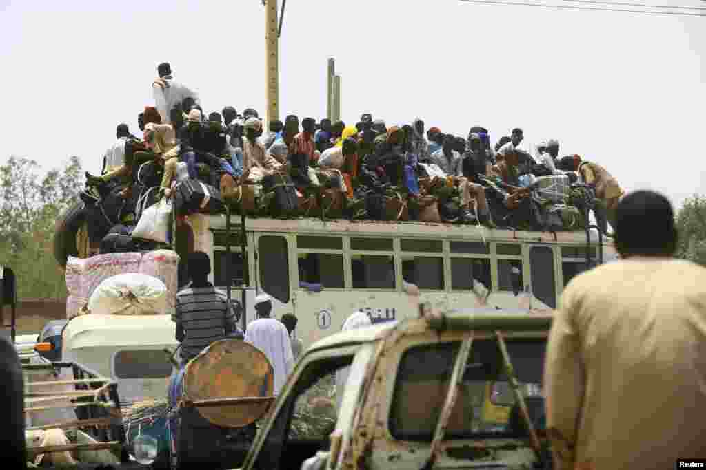 A caminho do festival Eid al-Adha em Kartum, no Sudão.