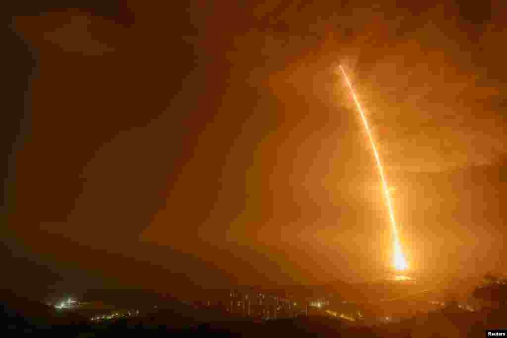 The Long March-7 Y3 rocket carrying the automated cargo resupply spacecraft Tianzhou-2 as one of the missions to complete China&#39;s space station, takes off from Wenchang Space Launch Center in Hainan province, May 29, 2021. (China Daily)