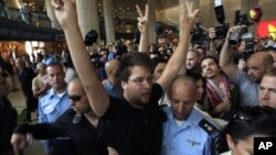 اخراج ۱۲۴ فعال طرفدار فلسطنیان از اسرائیل