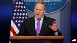 Juru bicara Gedung Putih Sean Spicer mengatakan draft proposal Garda Nasional “bukan dokumen Gedung Putih” (foto: dok).